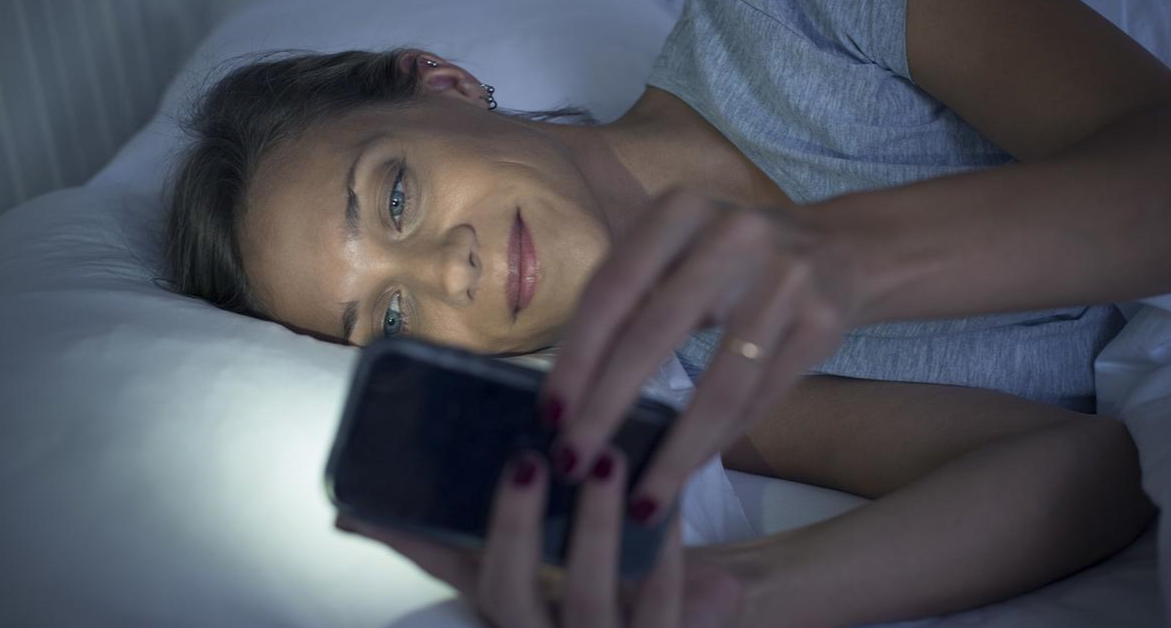 احذر من مخدرات رقمية داخل هاتفك