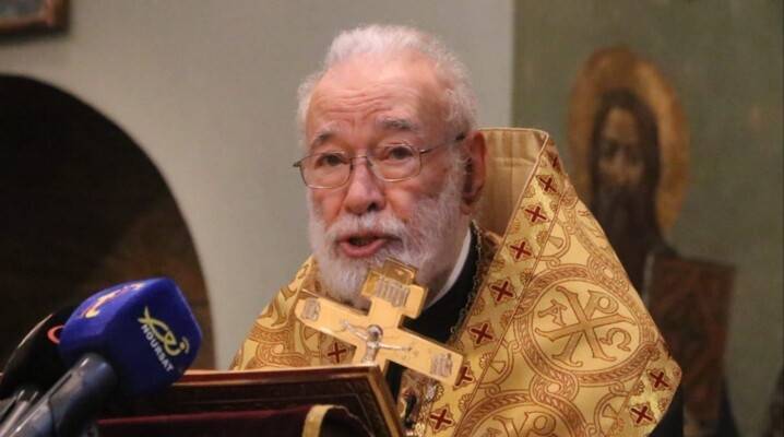 عودة في أحد التهيئة للصوم الأربعيني: تدعونا الكنيسة للوقوف
وقفة العشار لا الفريسي ومراجعة ذواتنا لا إحصاء خطايا الآخرين