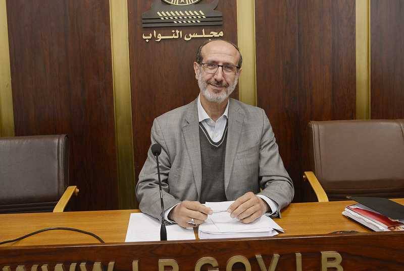 الموسوي يرد على كرم: يتفاوض مع العدو على حساب المقاومين!