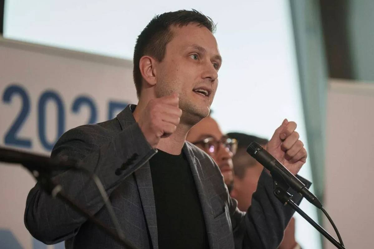 رئيس وزراء غرينلاند يحذّر من استمرار المساعي الأميركية للسيطرة على الجزيرة