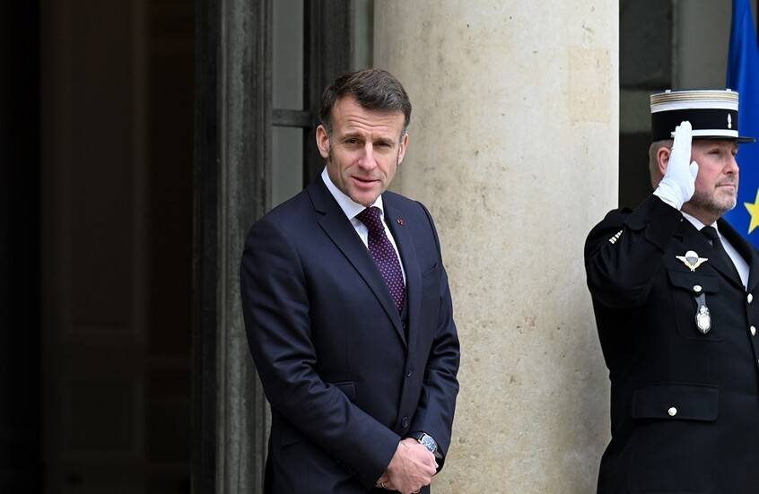 ماكرون على عتبة مرحلة 