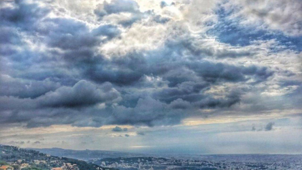 انخفاض ملحوظ بدرجات الحرارة.. إليكم طقس الأيام المقبلة!