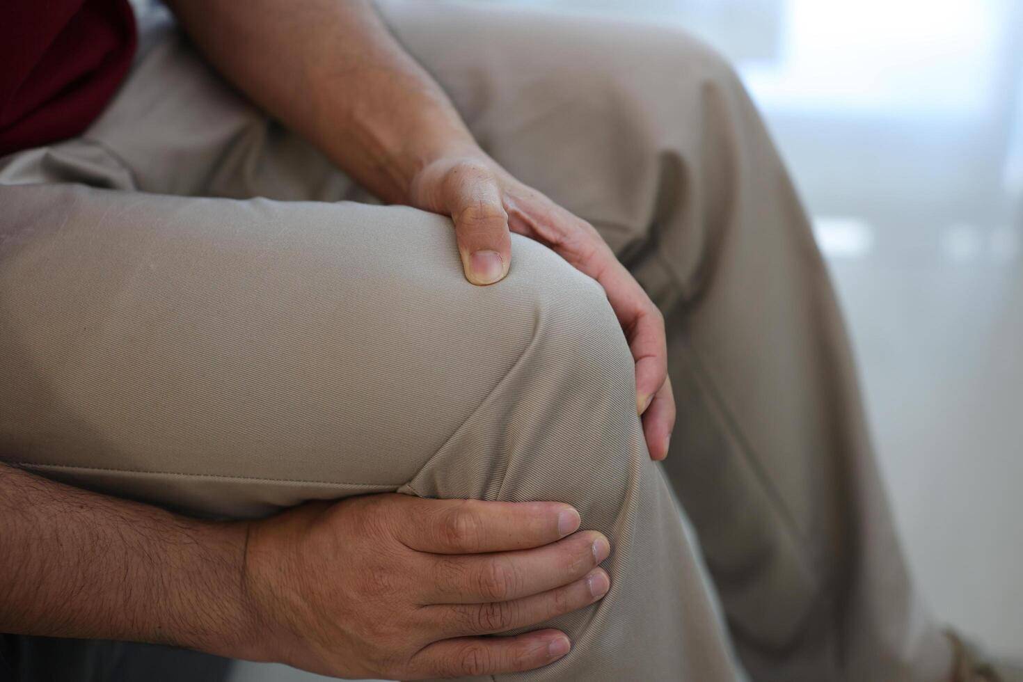 ما سبب تفاقم ألم الركب خلال الليل؟