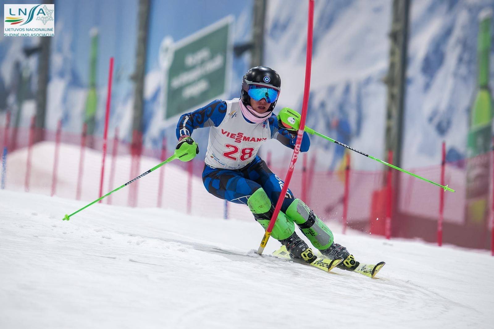 المتزلج أندريا حايك يكتب التاريخ:
لبناني بعمر 17 عاماً في أولمبياد كورتينا الشتوي