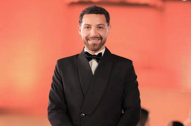 فنان مصري يواجه اتهامات.. ماذا فعل في الفندق؟