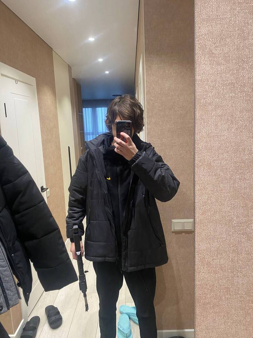 تلميذ يطلق قنبلة صوتية على المعلم وزملائه في الصف