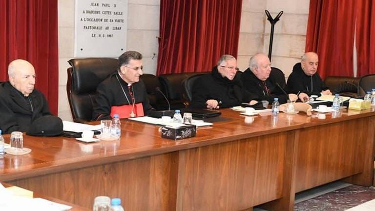 المطارنة الموارنة: نشجب الحملات المُعيبة على الحكم والحكومة ونحث على تنفيذ خطة التعافي