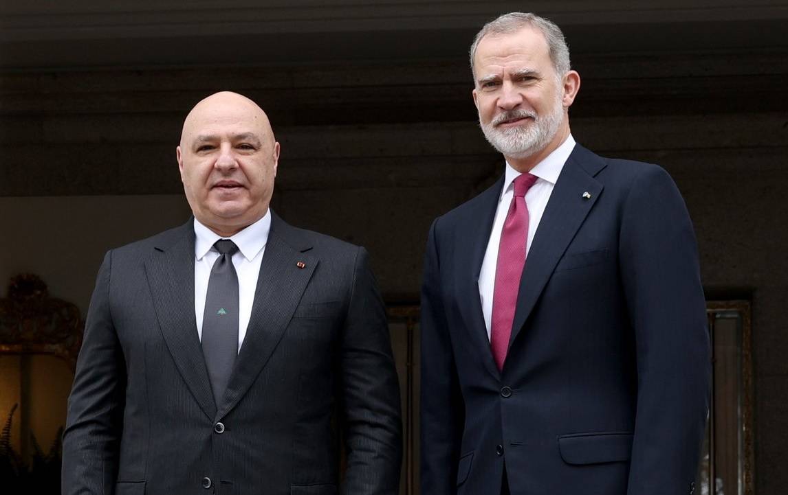 توقيت حاسم لزيارة عون