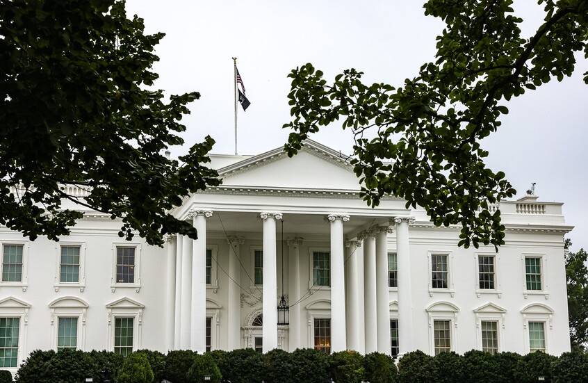 استقالة مستشار اقتصادي في البيت الأبيض على خلفية جدل سياسي