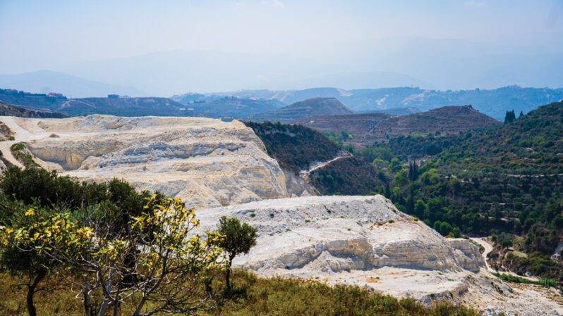 لجنة كفرحزير البيئية: حان الوقت
للمساءلة ويجب منع عودة عمل المقالع