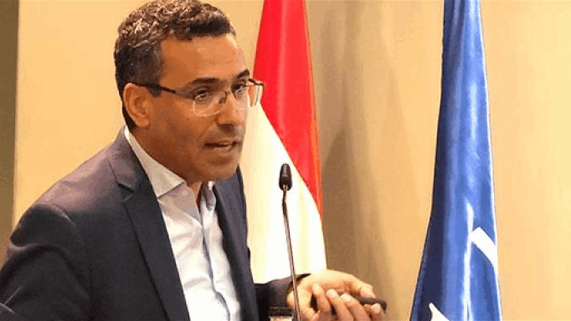 هاني يتسلم التقرير السنوي للمديرية العامة للزراعة