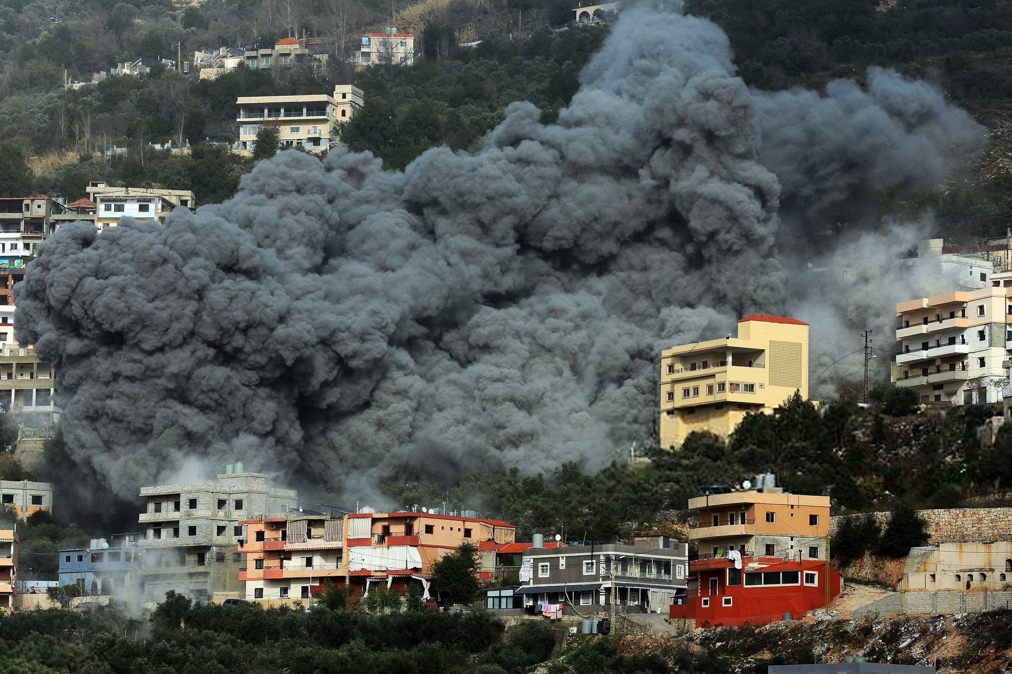 هل ابتعد «شبح» الحرب بين أميركا وايران؟
لبنان تحت الضغط...القبول بالشروط الأميركيّة...«والا»!
هيكل: لإسقاط المهل الزمنيّة... مَن يُريد تأجيل الإنتخابات؟