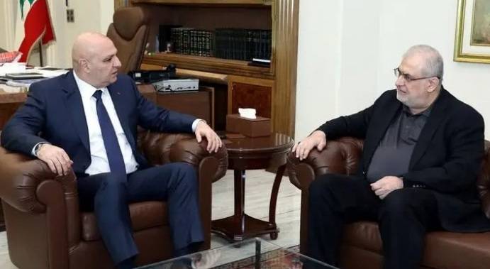 استقبل موفد جعجع... وتسلّم أوراق اعتماد 4 سفراء جدد
عون دان رش العدو الإسرائيلي للمبيدات السامّة في الجنوب: إنتهاك صارخ للسيادة
رعد : حريصون على التفاهم والتعاون... واتفقنا على مواصلة التلاقي والتشاور