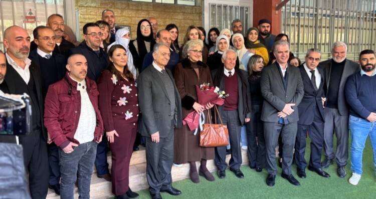 بحثت مع أساتذة متعاقدين بـ 