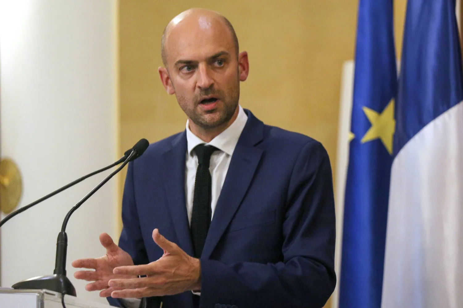 جولة شرق أوسطية لوزير الخارجية الفرنسي يستهلها من سوريا