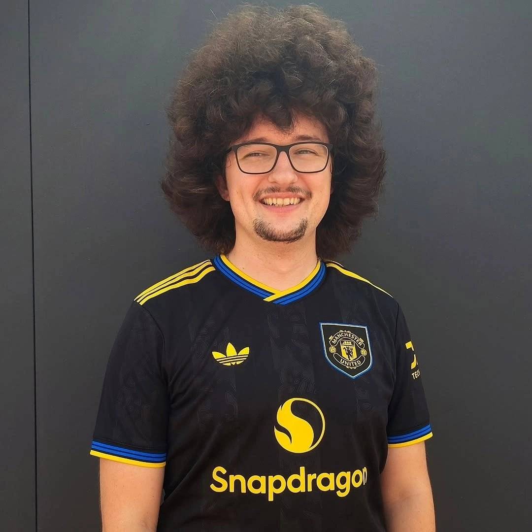 انتصار واحد يفصل بينه وبين الحلاقة؟