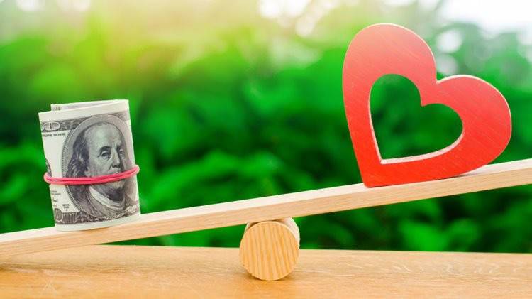 حين تقاس المشاعر بسعر الصرف... عيد الحب في لبنان مناسبة للاحتفال أم عبء اقتصادي؟