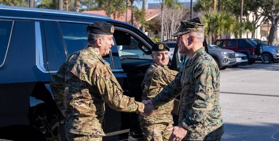 بحث في الولايات المتّحدة تعزيز التعاون العسكري ودعم قدرات الجيش
هيكل: الجيش يعمل بخطى ثابتة من أجل مستقبل واعد