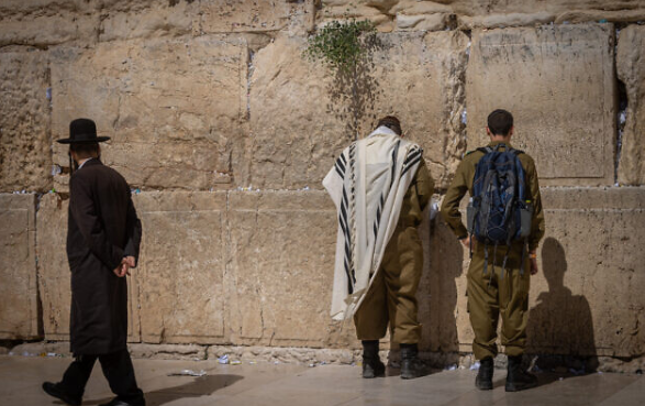 فضيحة فساد إسرائيلية كبرى... وتورط عدد من المستوطنين الحريديم!