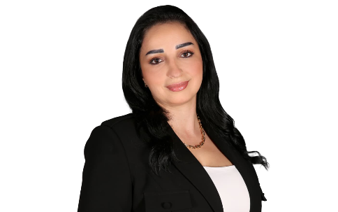 بعد مشاركة معظم الناس أفكارهم ومشاكلهم مع الذكاء الاصطناعي..المدرّبة إيمان غانم تدق ناقوس الخطر!