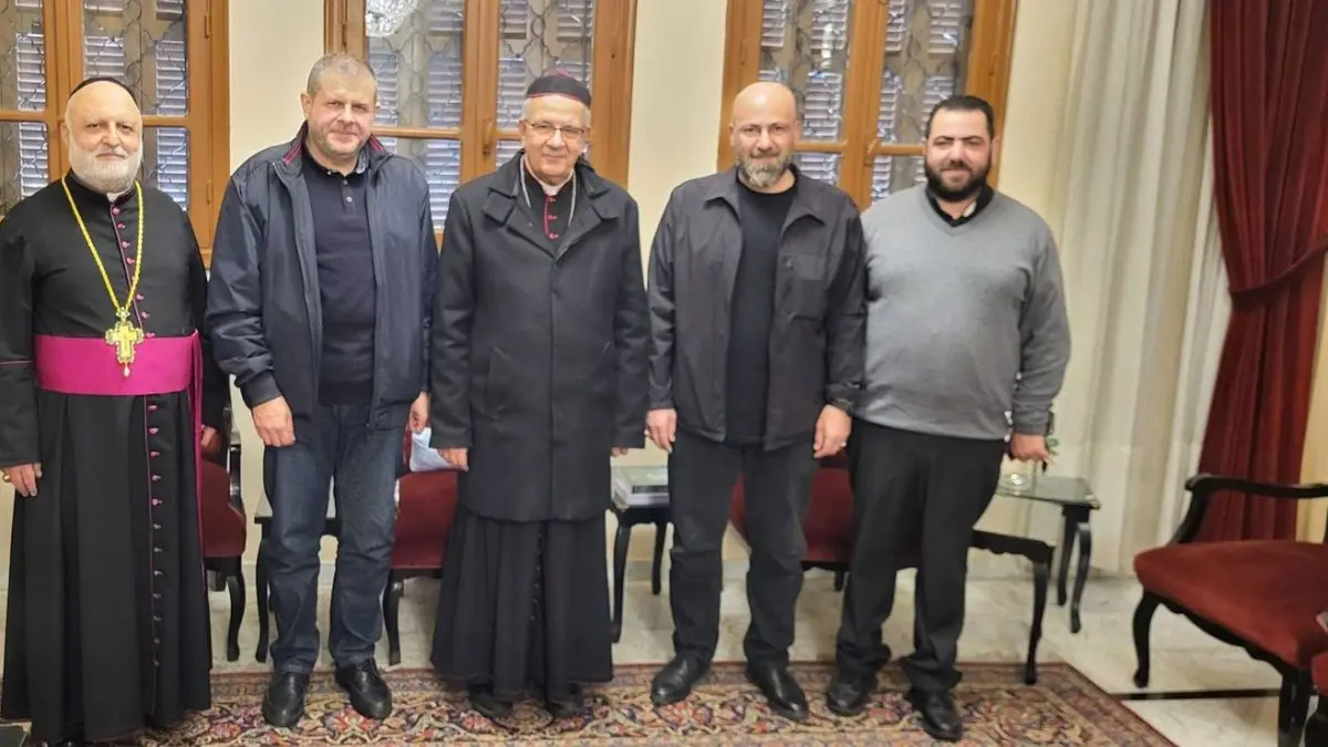 وفد من حزب الله زار المطران العمار مهنئًا بعيد مار مارون
