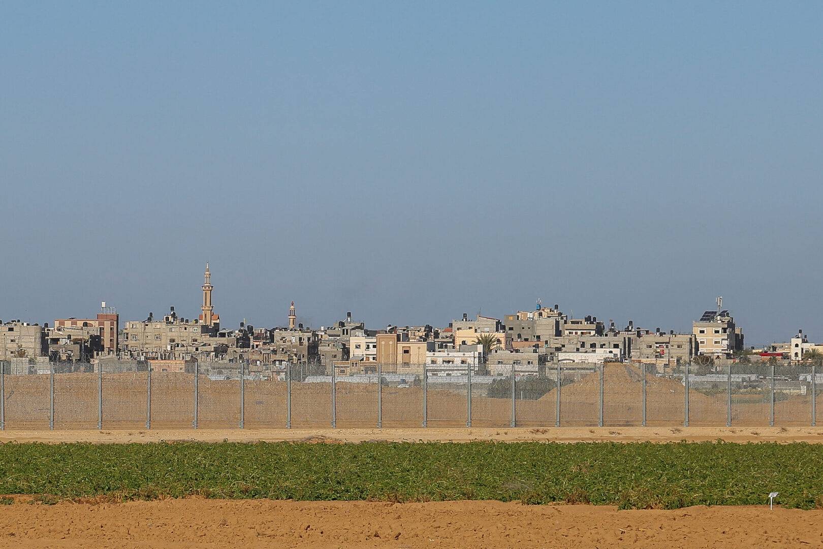 خرق أمني في "إسرائيل": اعتقال فلسطيني على مقربة من قاعدة تل نوف!