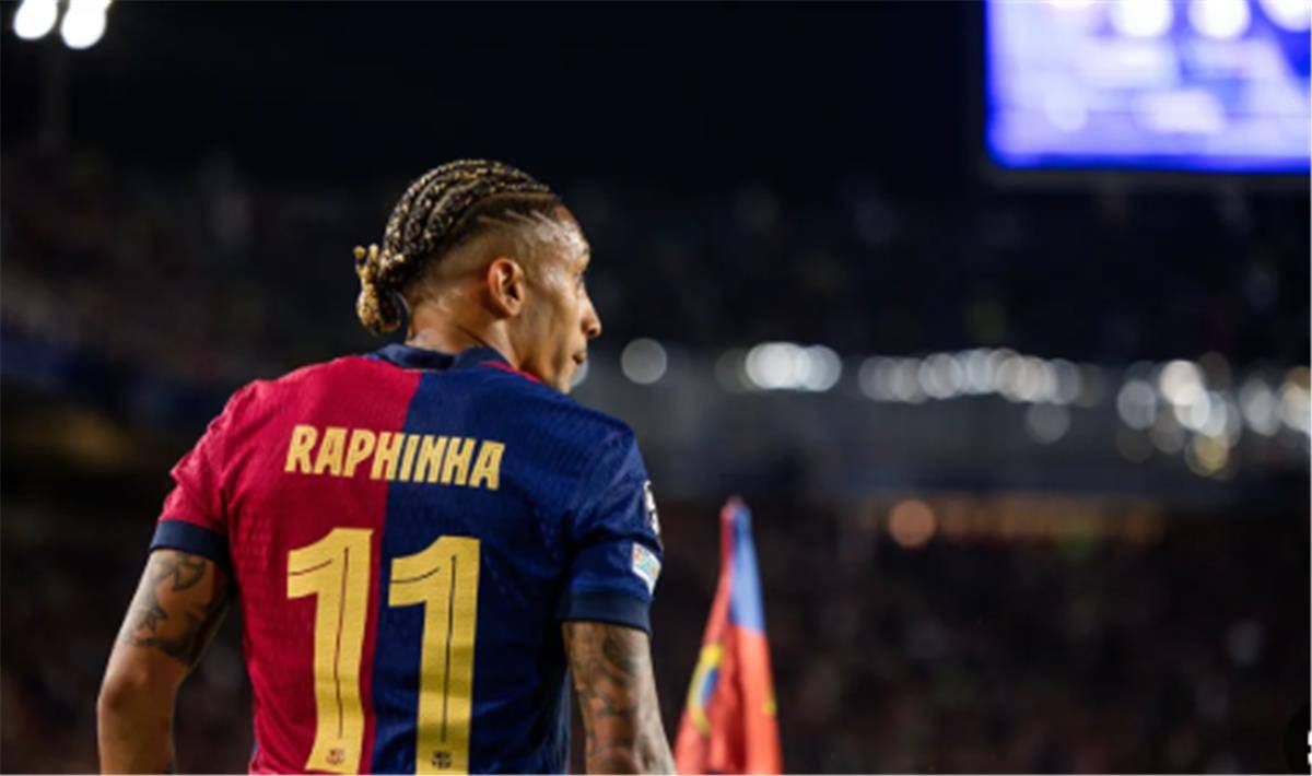 هل يتحسن اداء برشلونة بعد عودة رافينيا؟