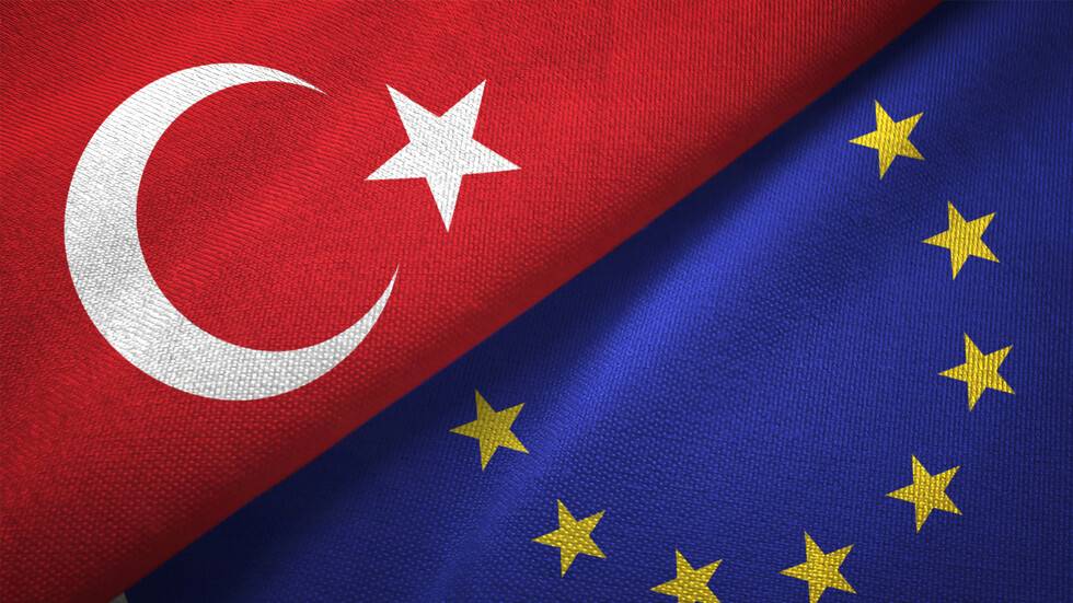 أردوغان يطالب بدور أكبر لتركيا في الدفاع والأمن الأوروبيين