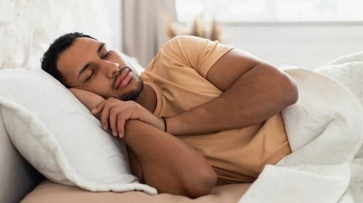 النوم في رمضان.. كيف تحافظ على طاقتك وتتجنب الإرهاق؟