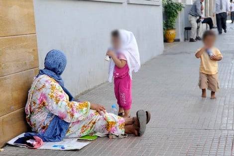 المتسوّلين يجتاحون الطرقات ... وشبكات منظمة تستغلّهم