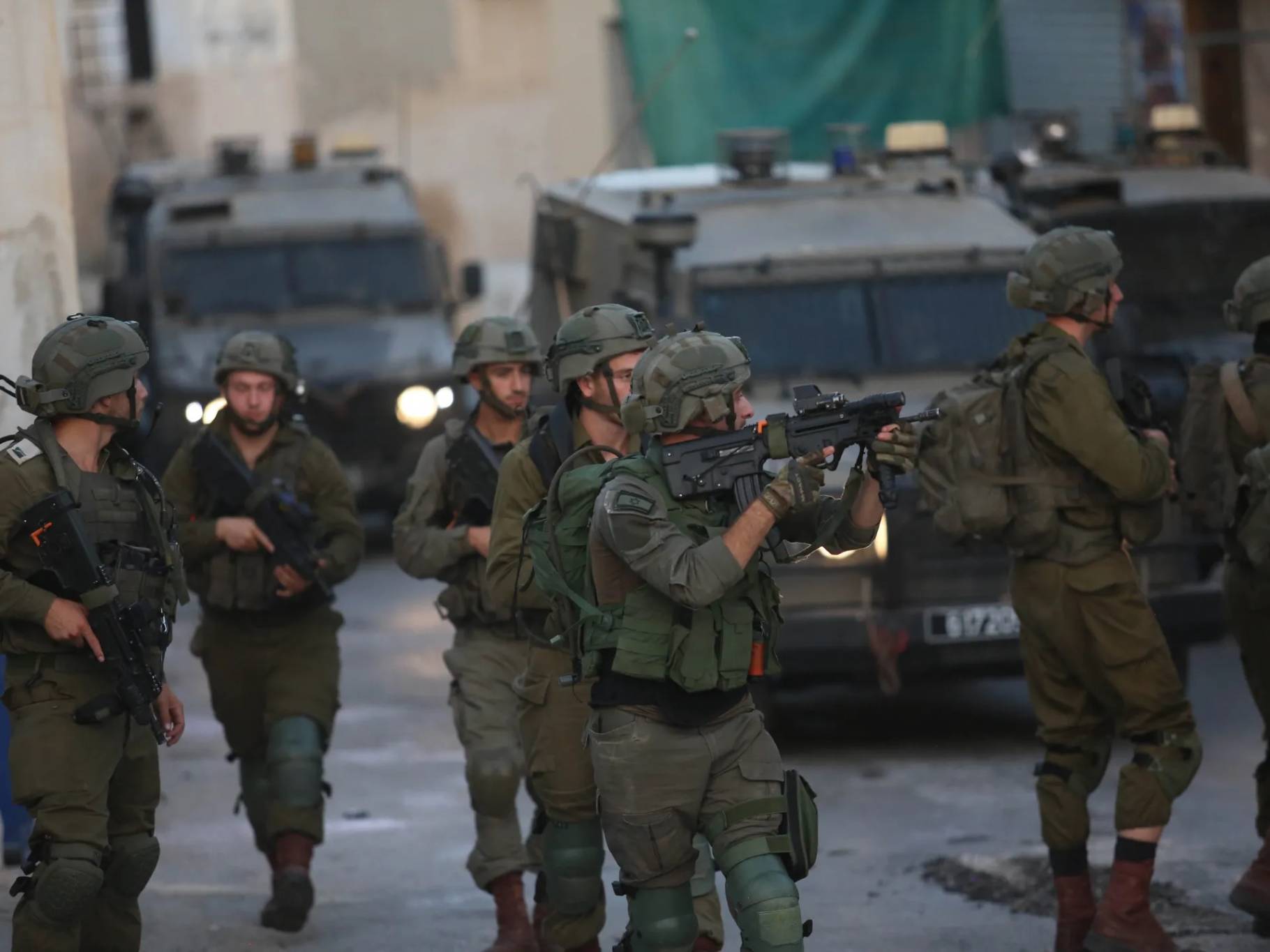 إصابة ثلاثة فلسطينيين برصاص الإحتلال شرق غزة