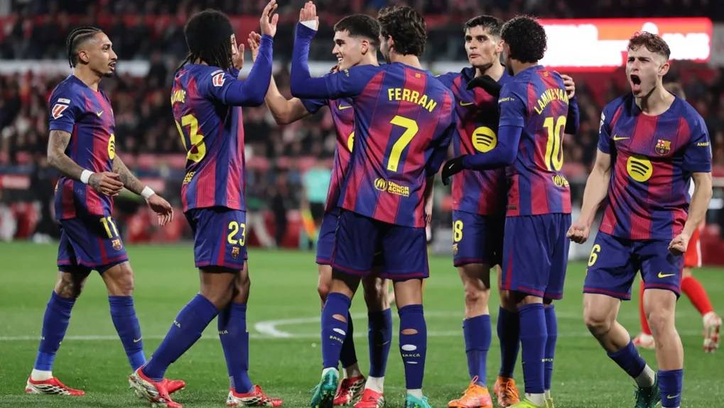 البطولات الأوروبية في كرة القدم:
برشلونة يستعيد الصدارة من ريال مدريد