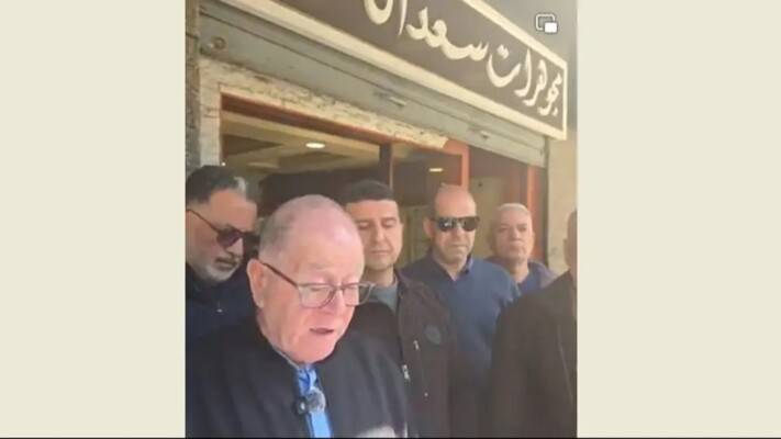 تجار زحلة يستنكرون
سرقة محل المجوهرات