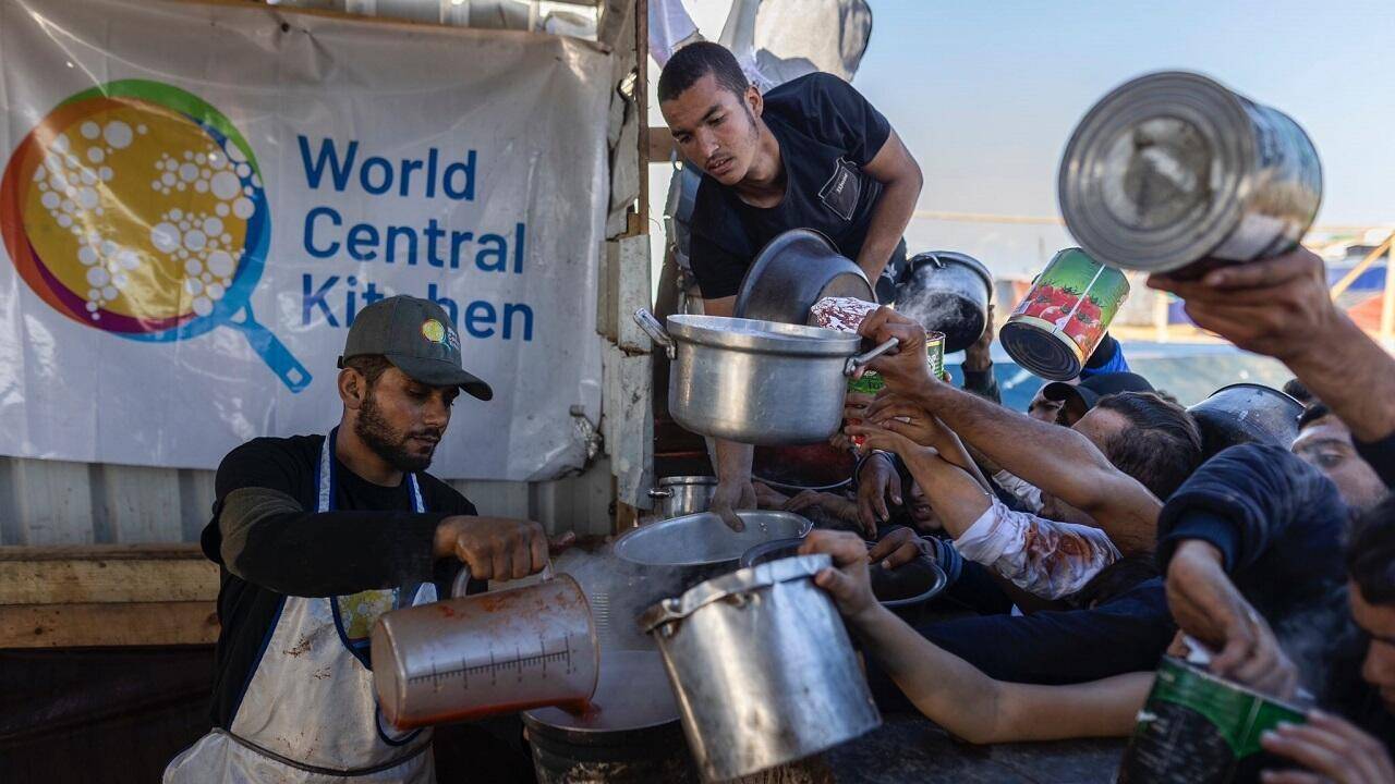 "المطبخ العالمي" يلوّح بمغادرة غزة بسبب الحصار "الإسرائيلي"