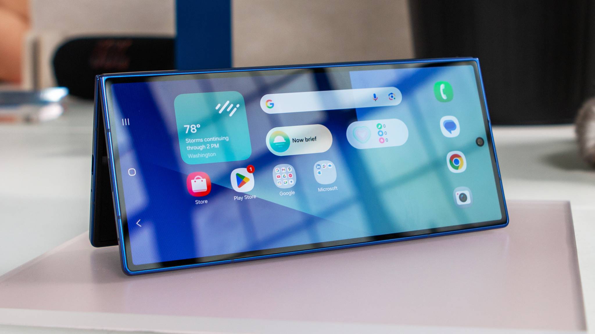 "Galaxy Z Wide Fold"... سامسونغ تستعد لظاهرة جديدة في عالم الهواتف