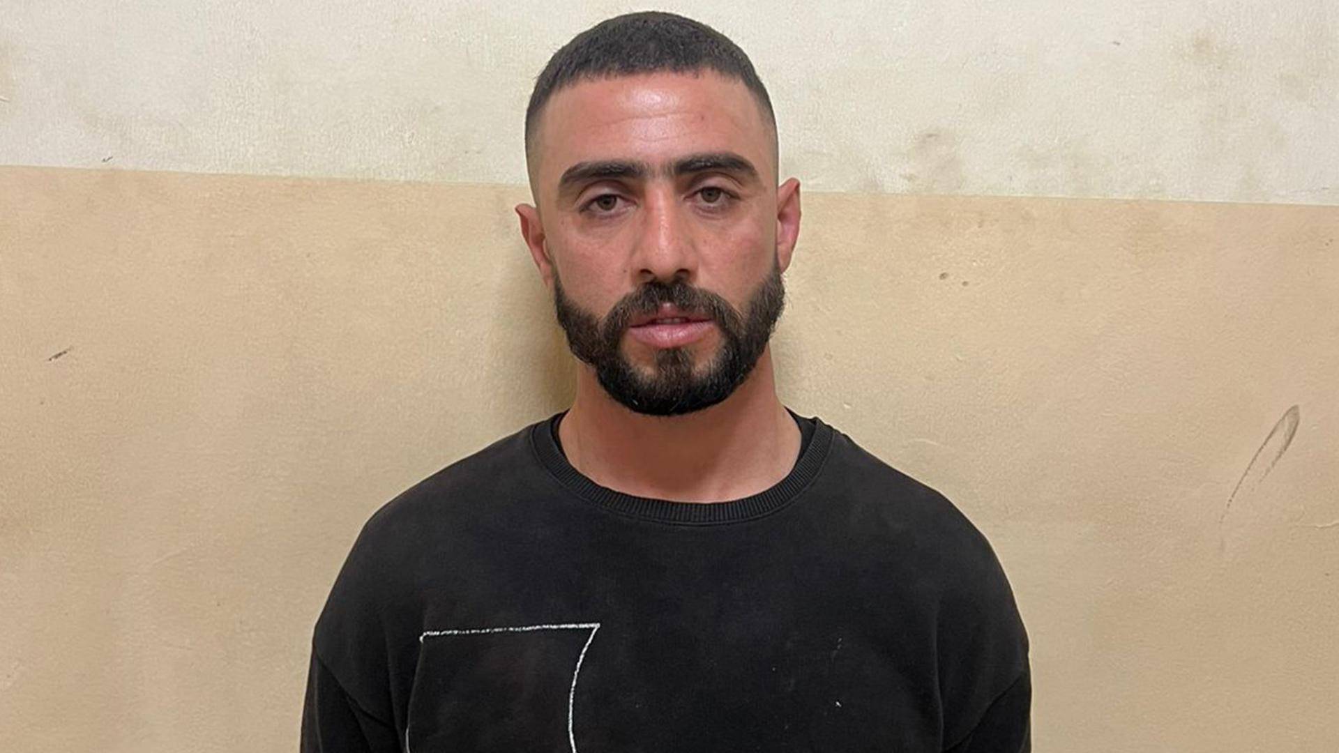 القوى الأمنية تعمم صورة منفذ عمليات سرقة احتيالية في طرابلس