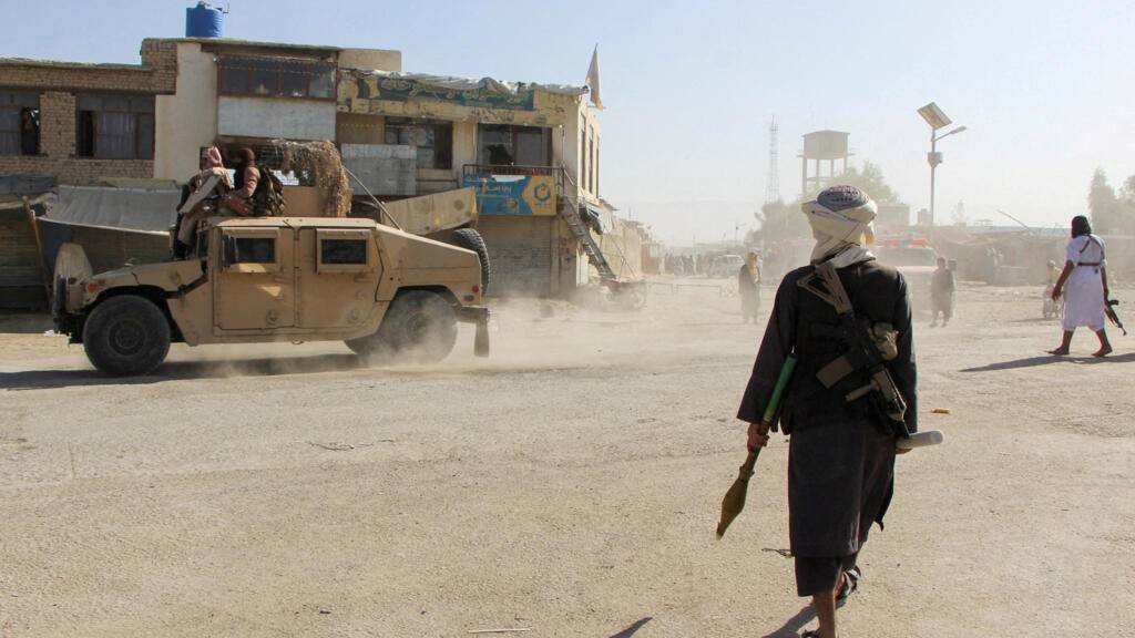 "سنسحق المعتدين"... باكستان تتوعد أفغانستان بحرب مفتوحة