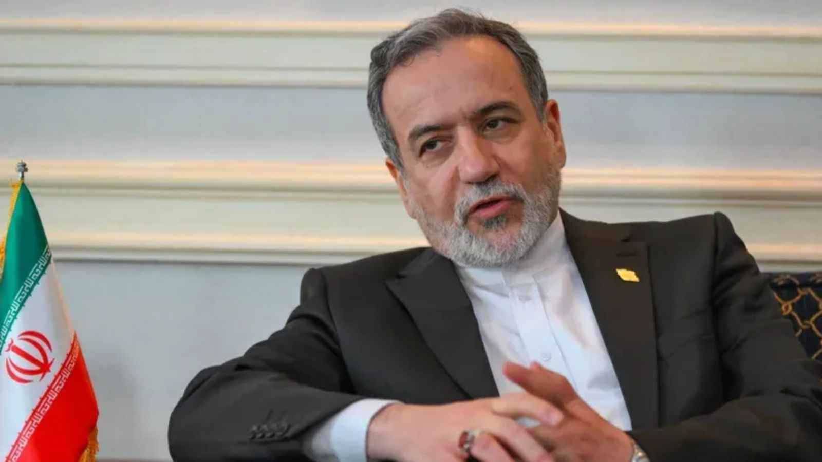 "الأفضل من بين الجولات".. عراقجي يعلن تقدماً في الملف النووي