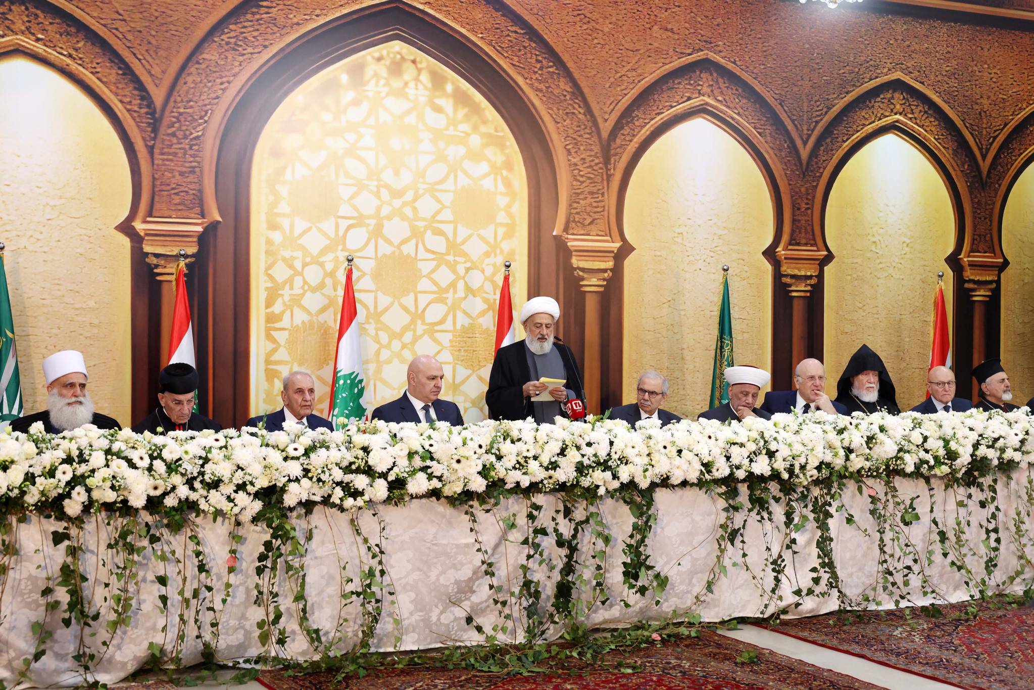 الخطيب: لسنا هواة حمل السلاح