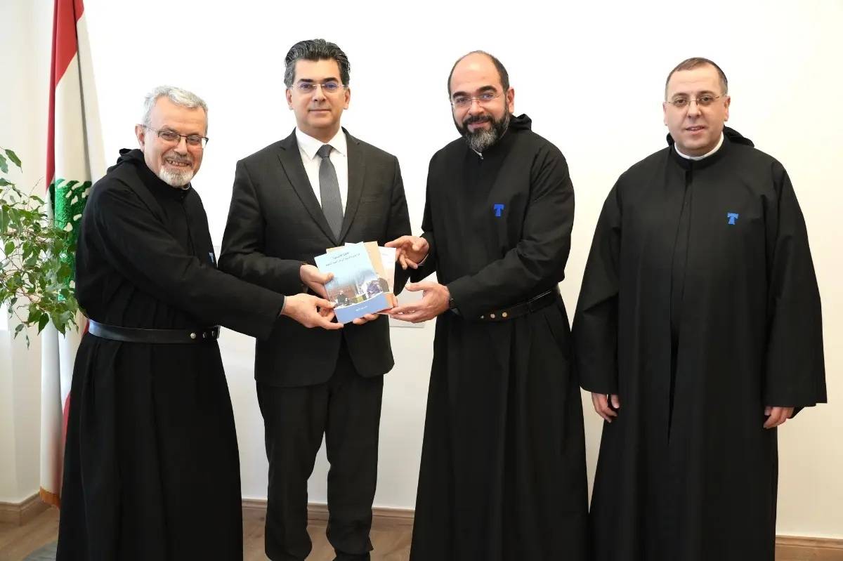 مرقص يستقبل وفداً أنطونياً ويكرّم داعمي «تلفزيون لبنان»