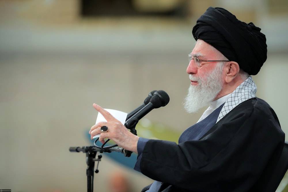حزب الله في بيان تعزية بالسيد خامنئي: سنواصل جهادنا  إلى جانب ايران