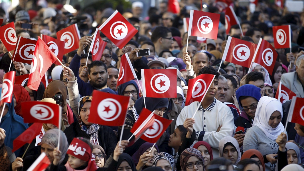 أحكام قضائية تطال مسؤولين سابقين في تونس