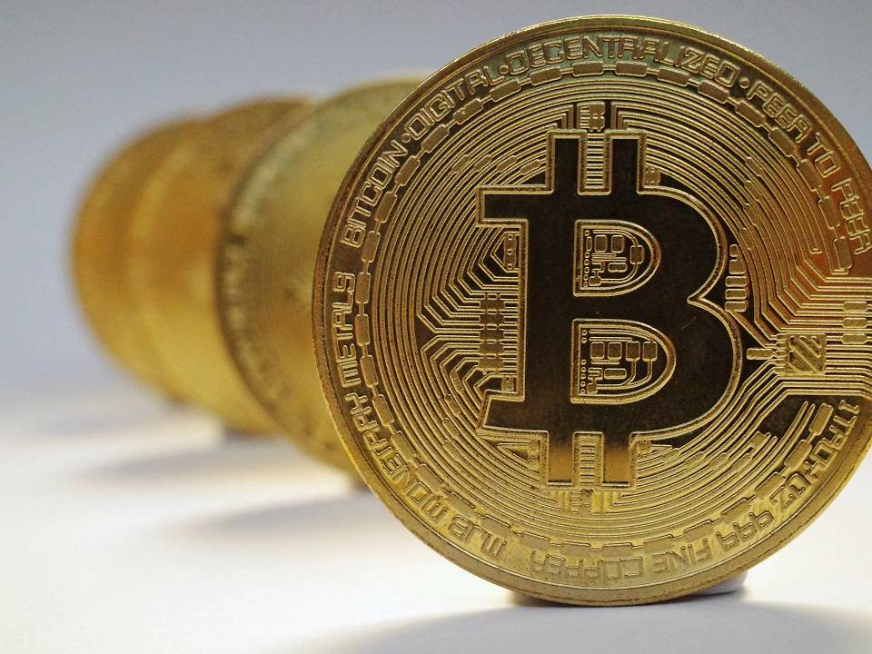 عملة بيتكوين تواصل ارتفاعها