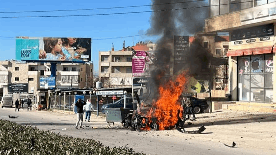 بالفيديو.. إستهداف سيارة على أوتوستراد زحلة