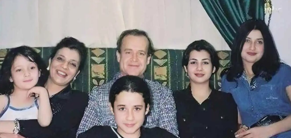 أرملة كاتب بارز... وفاة والدة فنانتين سوريتين