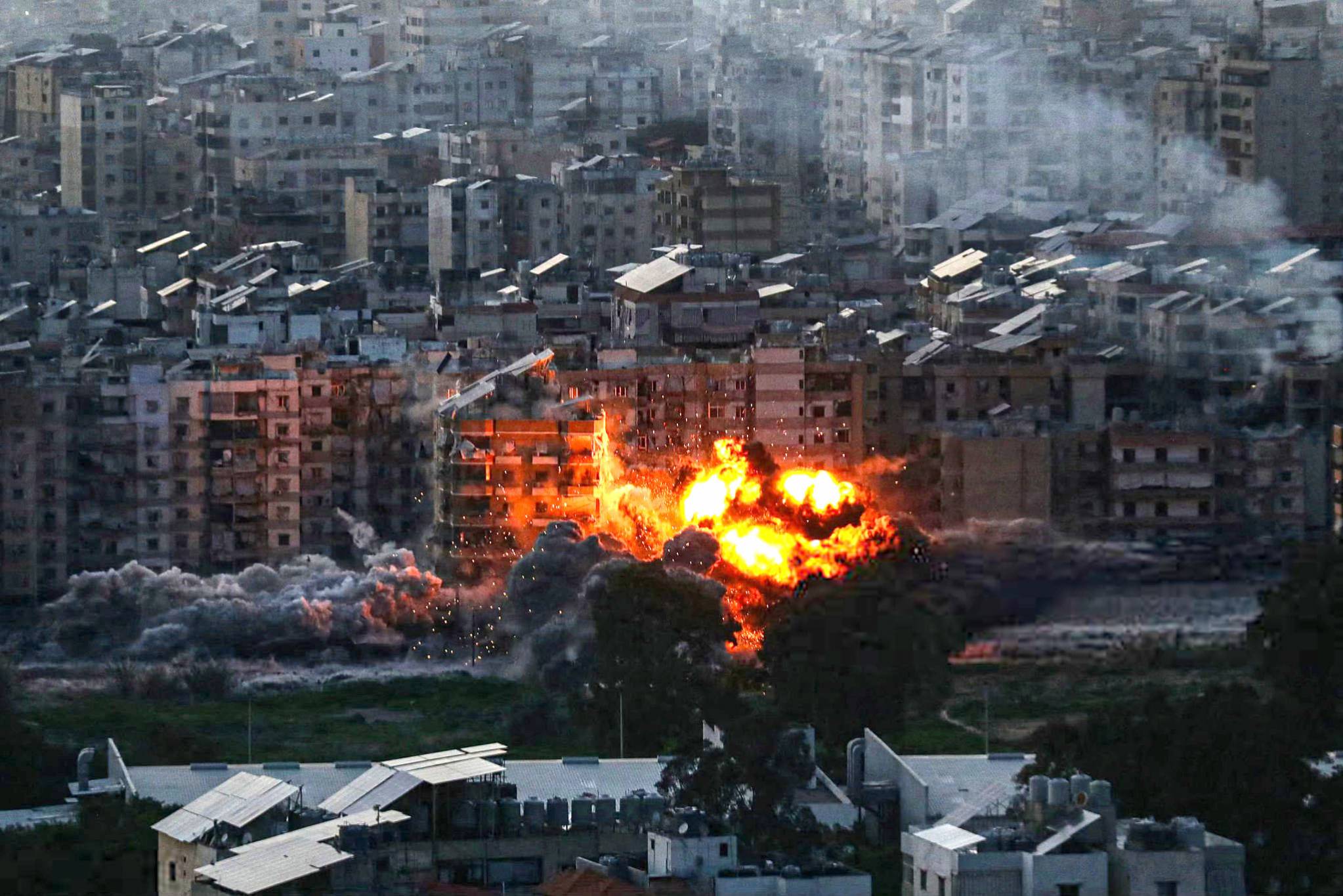 حرب الإرادات الكبرى في الشرق الأوسط
230 شهيداً و800 ألف نازح… تهديد الضاحية بـ«خان يونس 2»