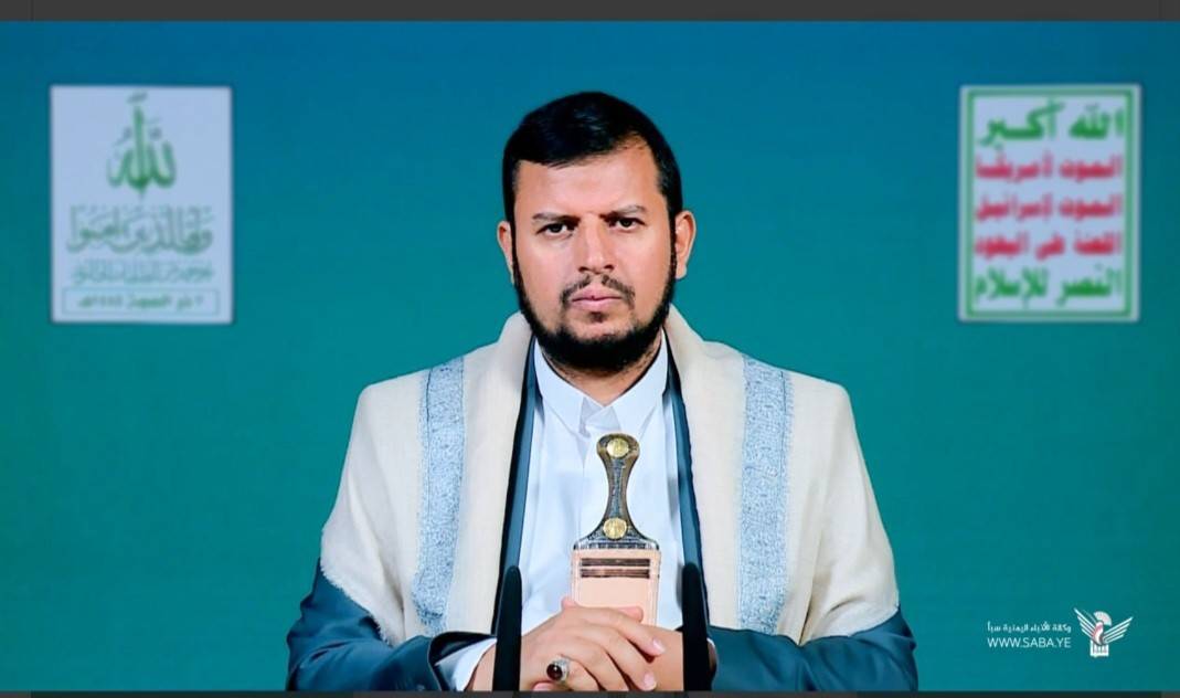 الحوثي لإيران: أيدينا على الزناد وجاهزون للتحرّك في أي لحظة!