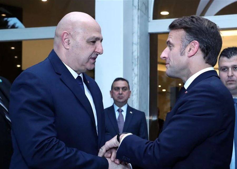 الرئيس عون يطلب من ماكرون التدخل لعدم استهداف الضاحية