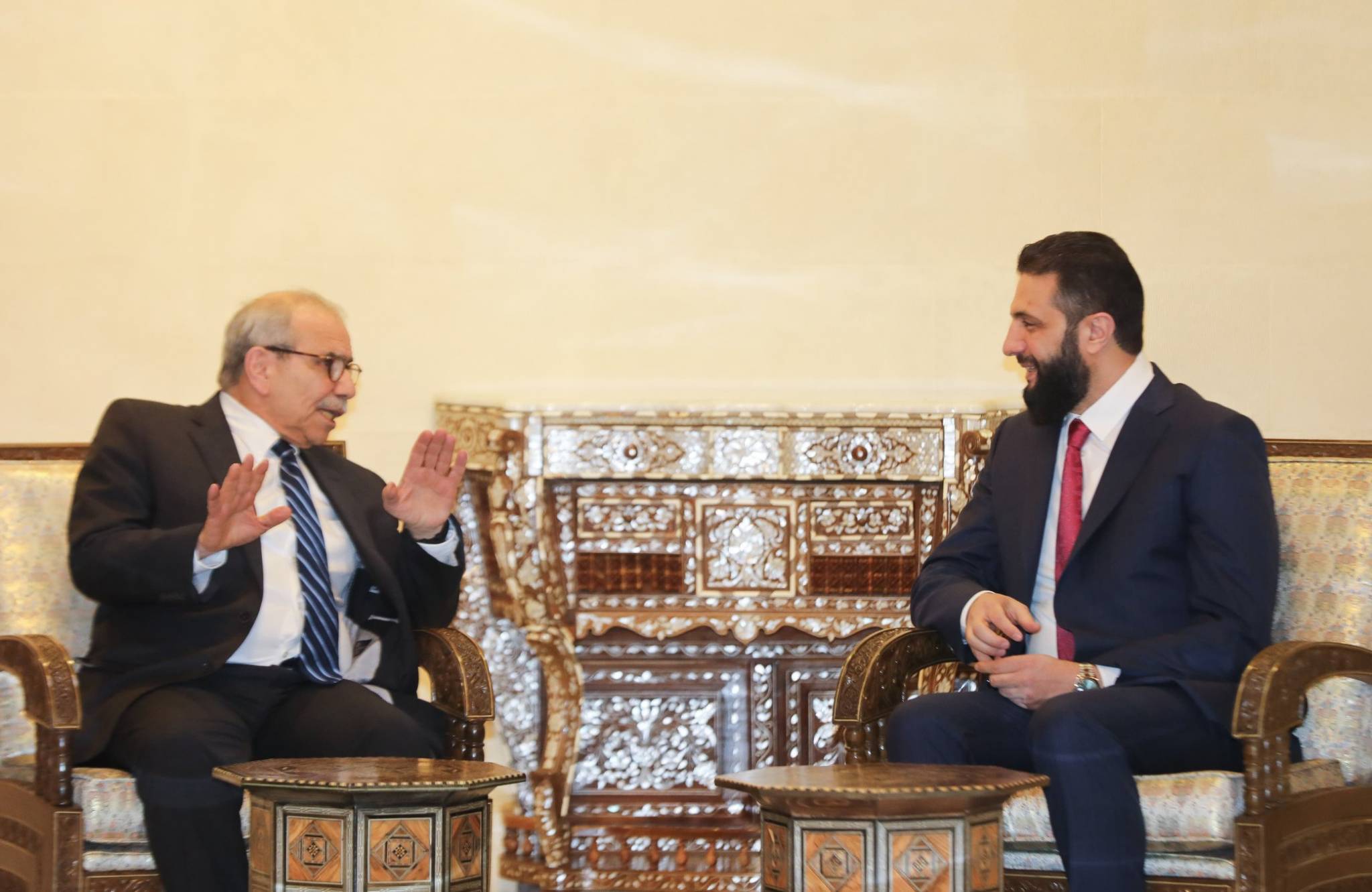 هاتفياً… الشرع يعبّر عن تضامنه مع لبنان