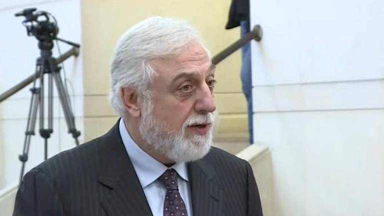 الصمد: التنسيق مع الجهات الرسمية والخيرية لتأمين حاجيات الوافدين
